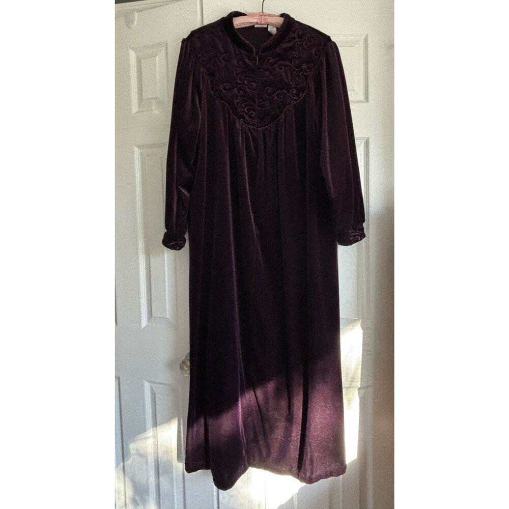 Delicates Womens VTG Purple Velvet Velour Zip Pullover Long Robe Embroidered 1X